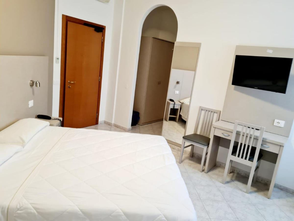 Hotel San Marco Pesaro Eksteriør billede