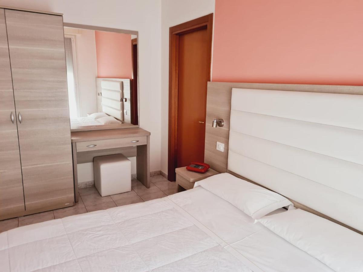 Hotel San Marco Pesaro Eksteriør billede