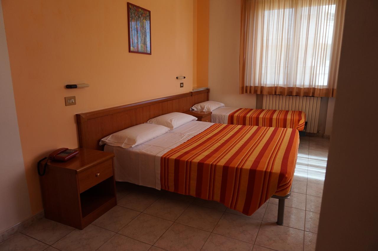 Hotel San Marco Pesaro Eksteriør billede